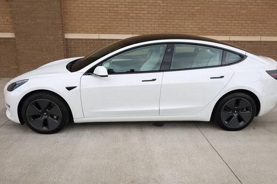 TESLA MODEL 3 2021 5YJ3E1EA8MF090625 image